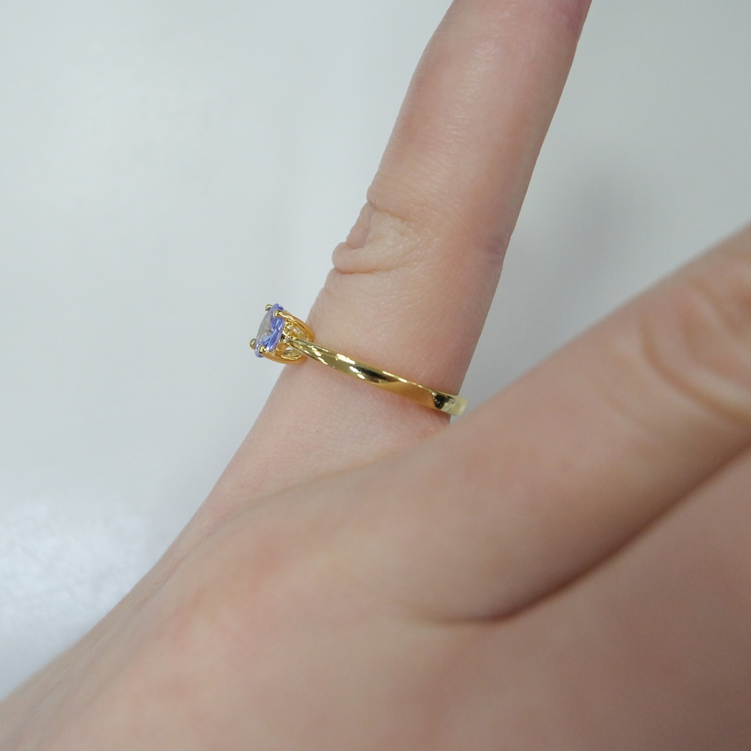 Серебряное кольцо с танзанитом